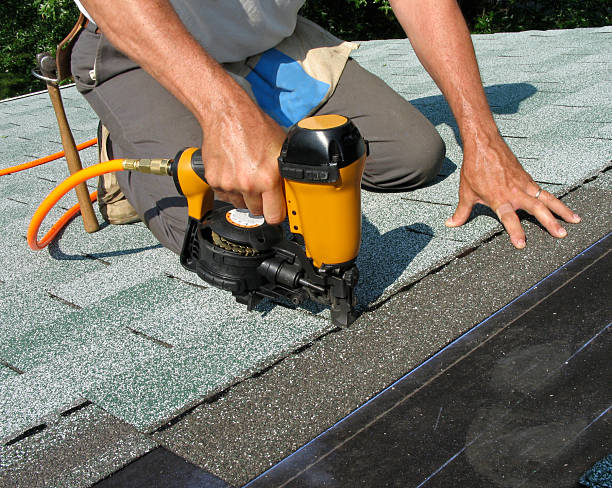 Best Roof Maintenance Services  in Baywood, NY